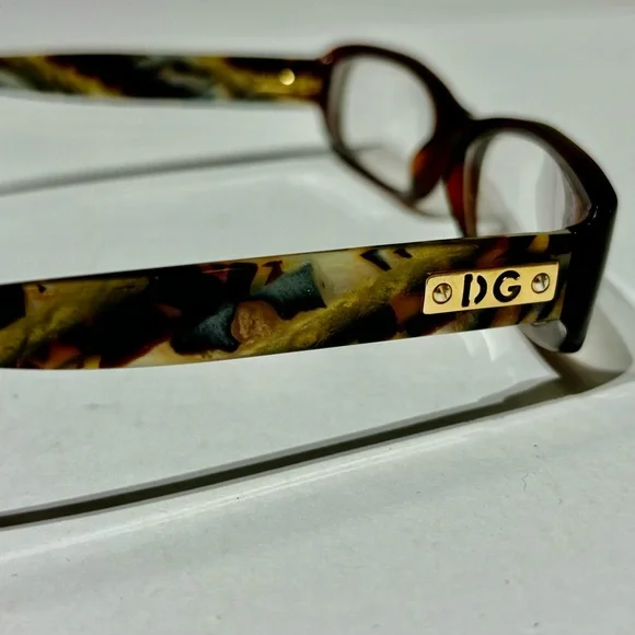 DG Tortoise Shell Glasses - Picture 4 of 14